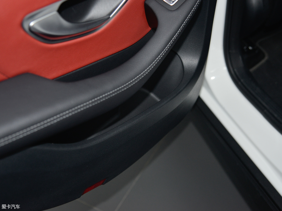 2018YGLCCoupe(M) GLC 200 4MATIC ISUV