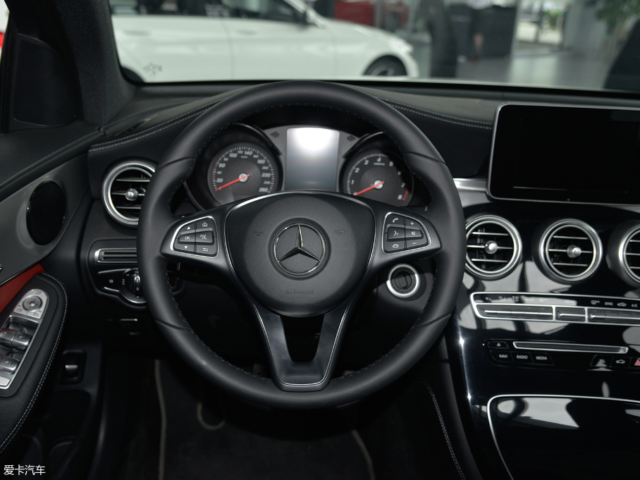 2018YGLCCoupe(M) GLC 200 4MATIC ISUV