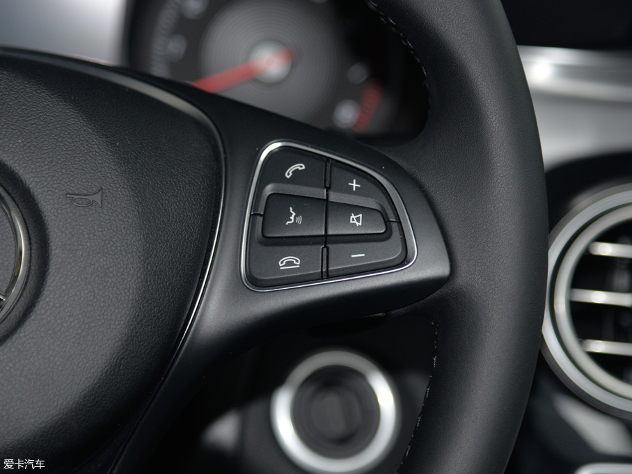 2018YGLCCoupe(M) GLC 200 4MATIC ISUV