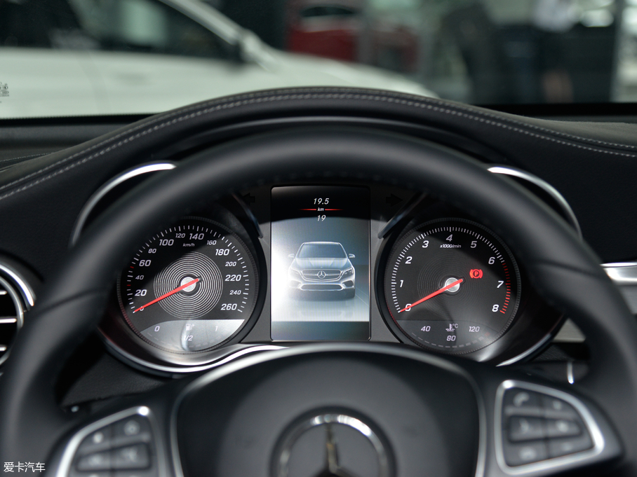 2018YGLCCoupe(M) GLC 200 4MATIC ISUV