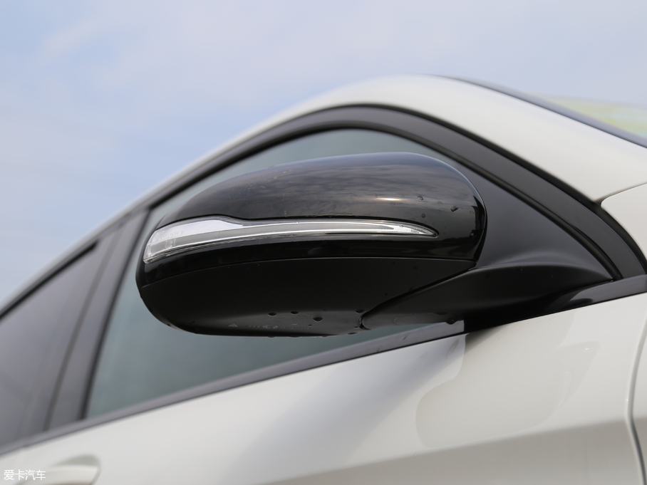 2018YGLCCoupe(M) GLC 200 4MATIC ISUV