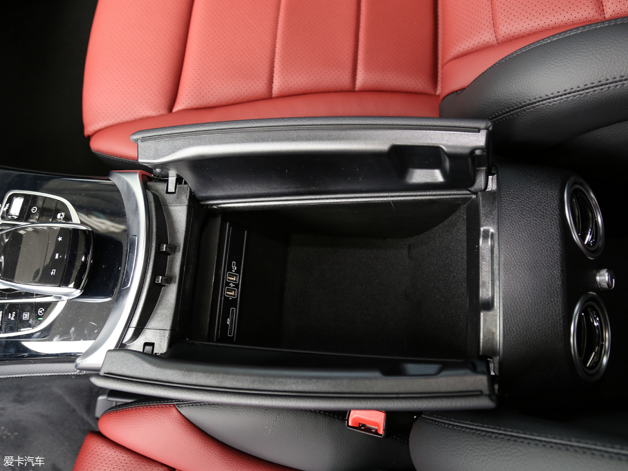 2018YGLCCoupe(M) GLC 200 4MATIC ISUV