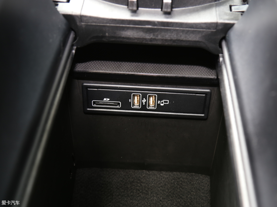 2018YGLCCoupe(M) GLC 200 4MATIC ISUV