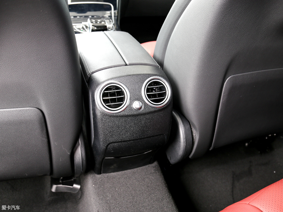 2018YGLCCoupe(M) GLC 200 4MATIC ISUV