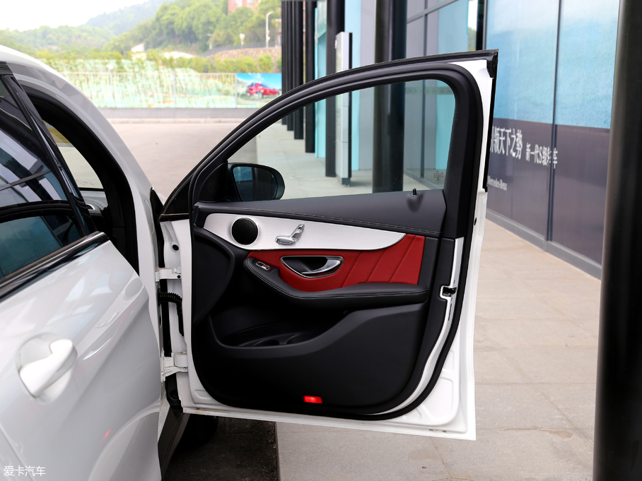 2018YGLCCoupe(M) GLC 200 4MATIC ISUV