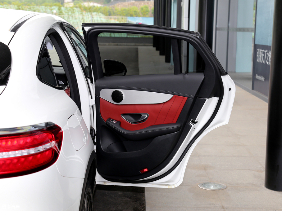 2018YGLCCoupe(M) GLC 200 4MATIC ISUV