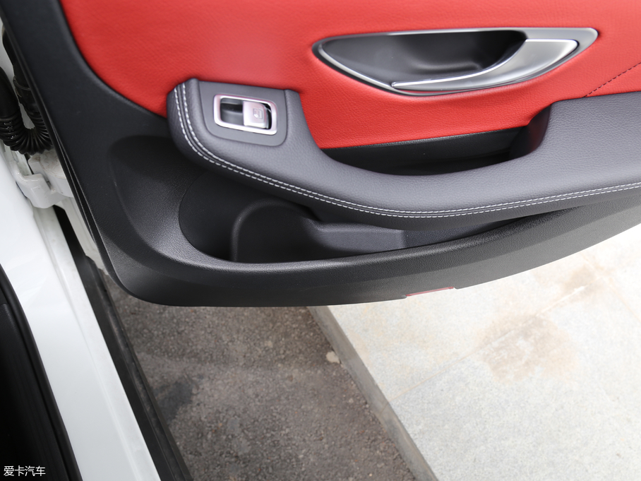 2018YGLCCoupe(M) GLC 200 4MATIC ISUV