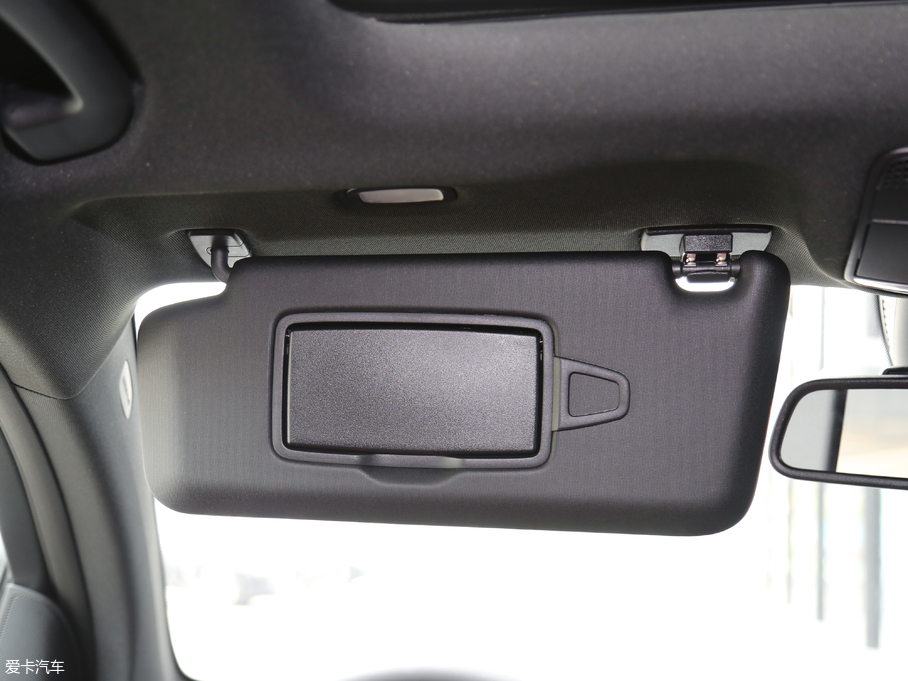 2018YGLCCoupe(M) GLC 200 4MATIC ISUV