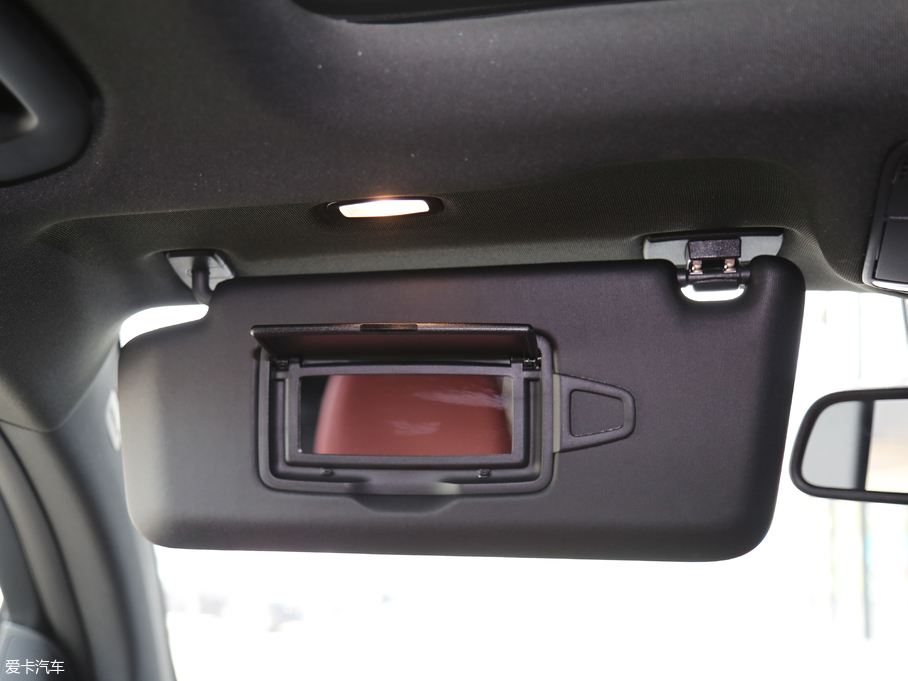 2018YGLCCoupe(M) GLC 200 4MATIC ISUV