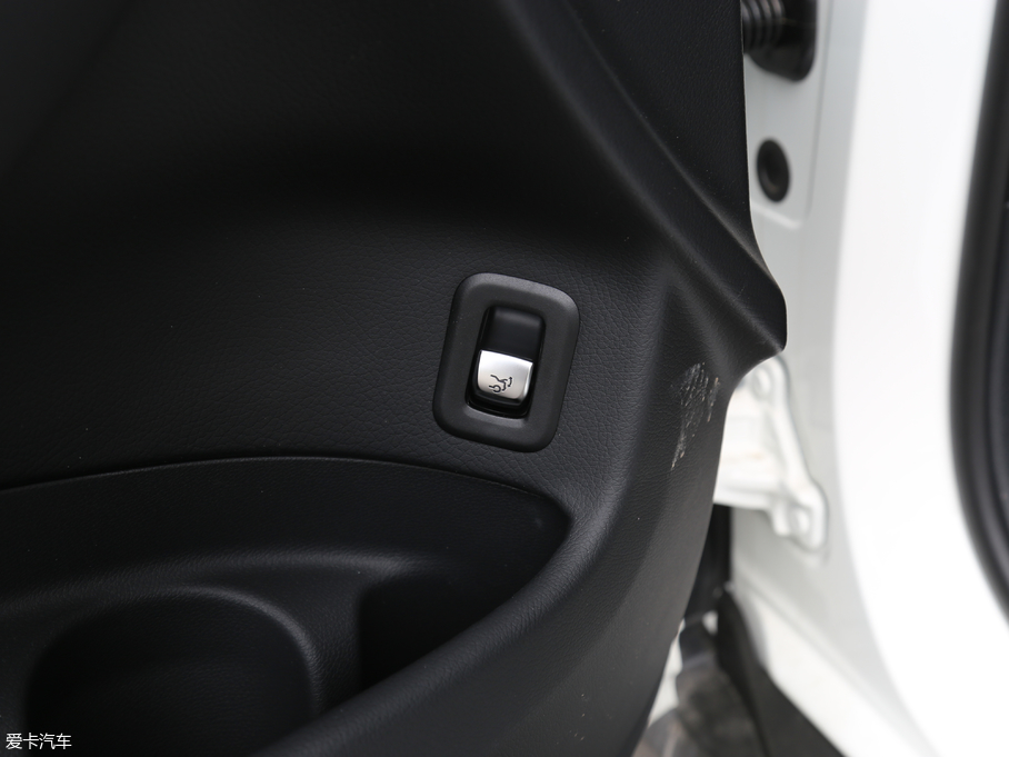 2018YGLCCoupe(M) GLC 200 4MATIC ISUV