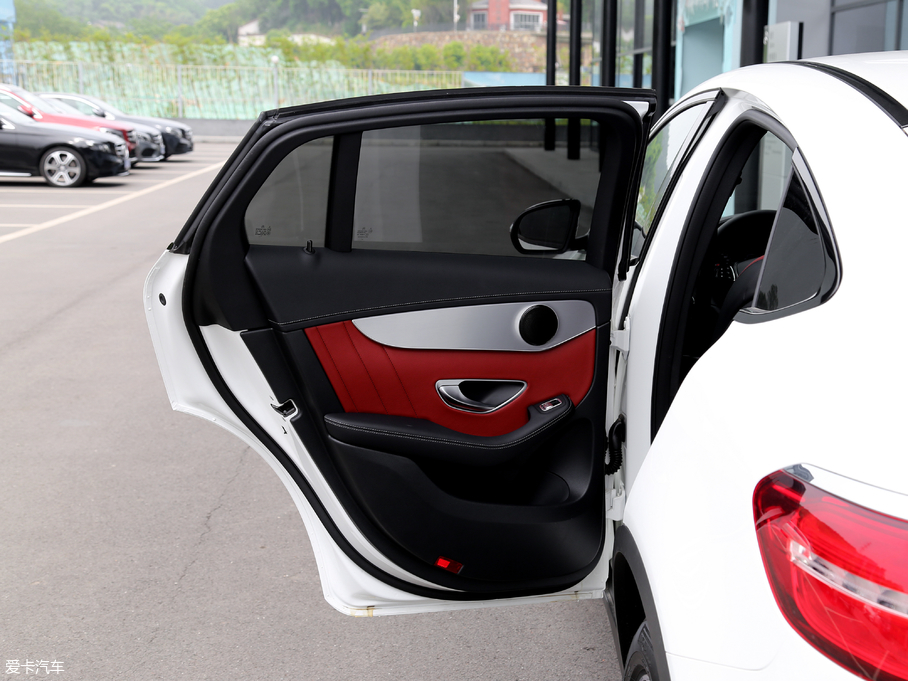 2018YGLCCoupe(M) GLC 200 4MATIC ISUV