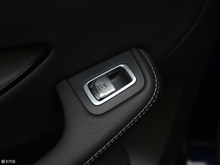 2018YGLCCoupe(M) GLC 200 4MATIC ISUV