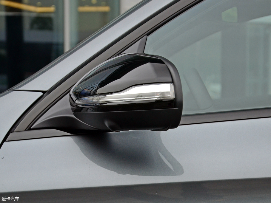 2018YGLCCoupe(M) GLC 260 4MATIC ISUV