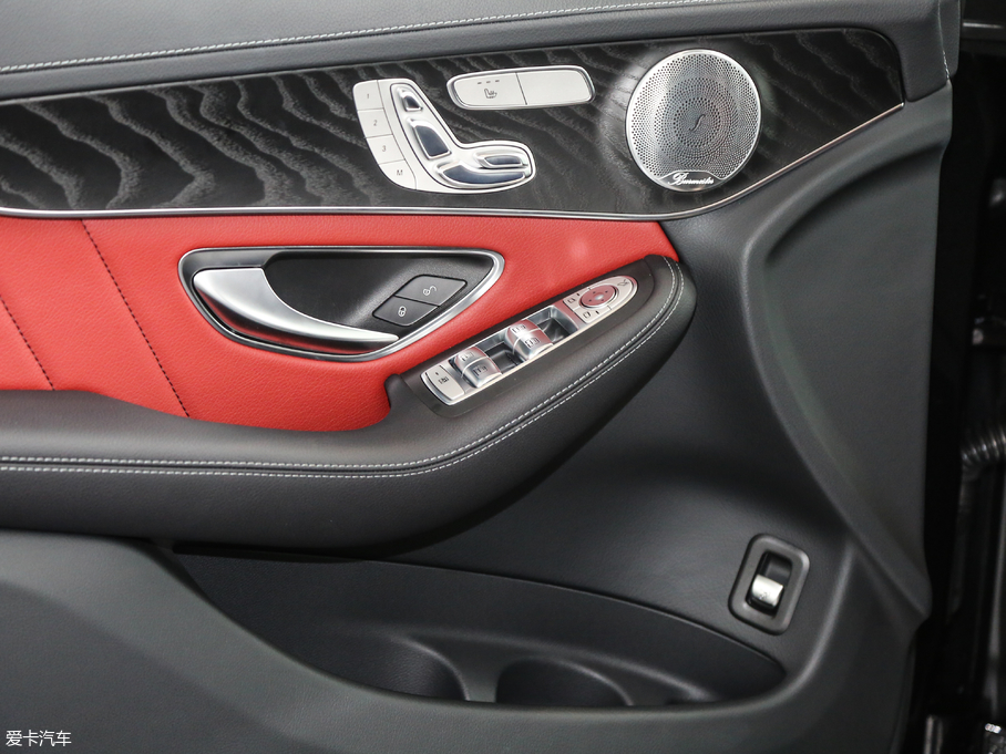 2018YGLCCoupe(M) GLC 300 4MATIC ISUV