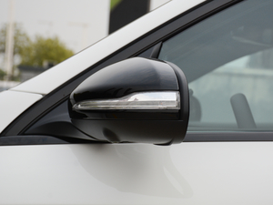 2018GLC 260 4MATIC ISUV ^