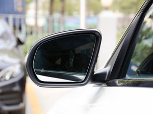 2018GLC 260 4MATIC ISUV ^