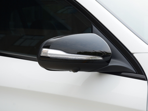 2018GLC 260 4MATIC ISUV (x)(ji)^