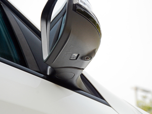 2018GLC 260 4MATIC ISUV (x)(ji)^