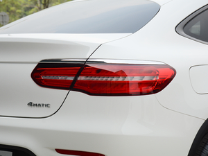 2018GLC 260 4MATIC ISUV (x)(ji)^