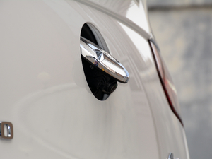 2018GLC 260 4MATIC ISUV (ji)^