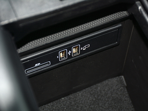 2018GLC 260 4MATIC ISUV g