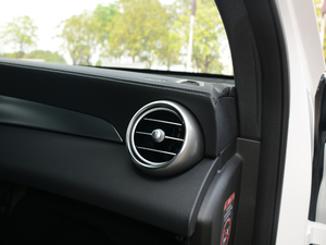 2018GLC 260 4MATIC ISUV g