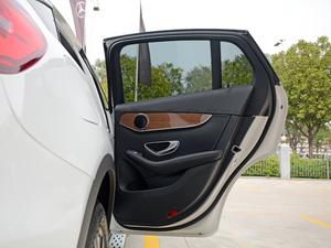 2018GLC 260 4MATIC ISUV g