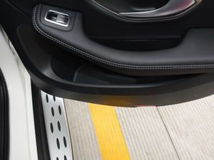 2018GLC 260 4MATIC ISUV g