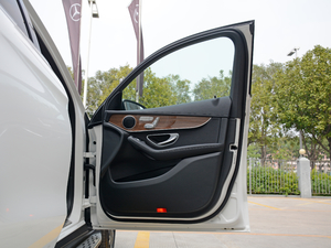 2018GLC 260 4MATIC ISUV g