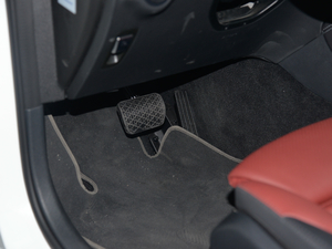 2018GLC 200 4MATIC ISUV g