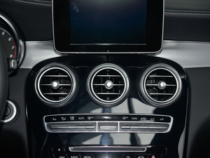 2018GLC 200 4MATIC ISUV {L