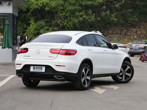 2018GLC 200 4MATIC ISUV w^