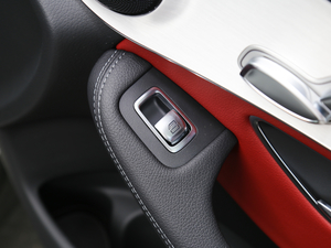 2018GLC 200 4MATIC ISUV g