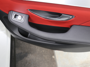 2018GLC 200 4MATIC ISUV g