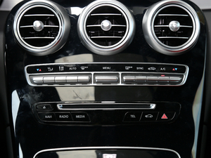 2018GLC 200 4MATIC ISUV {{