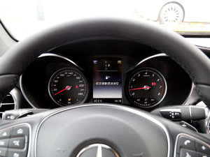 2018GLC 200 4MATIC ISUV x