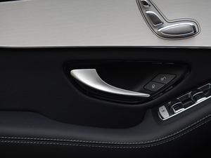 2018GLC 200 4MATIC ISUV g