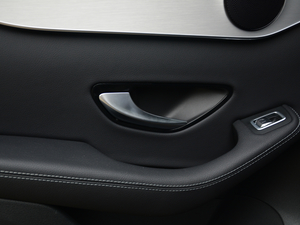 2018GLC 200 4MATIC ISUV g