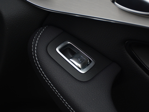 2018GLC 200 4MATIC ISUV g