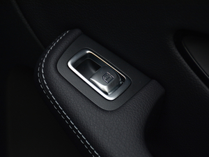 2018GLC 200 4MATIC ISUV g