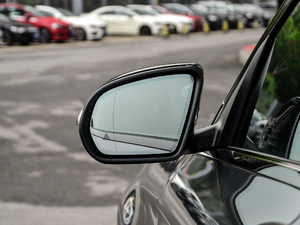 2018GLC 260 4MATIC ISUV ^