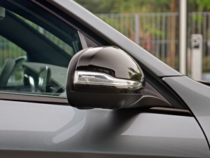 2018GLC 260 4MATIC ISUV ^