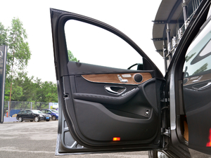 2018GLC 260 4MATIC ISUV {λ܇T