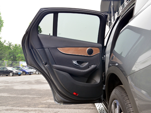 2018GLC 260 4MATIC ISUV ܇T