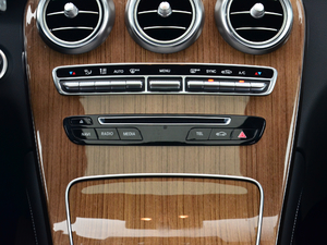 2018GLC 260 4MATIC ISUV п؅^