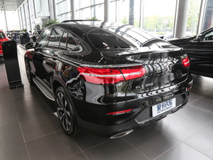 2018GLC 300 4MATIC ISUV w^