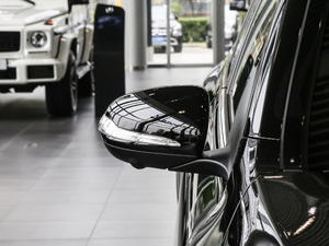 2018GLC 300 4MATIC ISUV ^