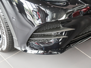 2018GLC 300 4MATIC ISUV ^