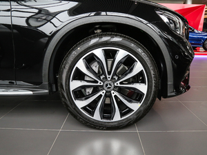 2018GLC 300 4MATIC ISUV ^