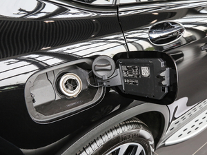 2018GLC 300 4MATIC ISUV ^